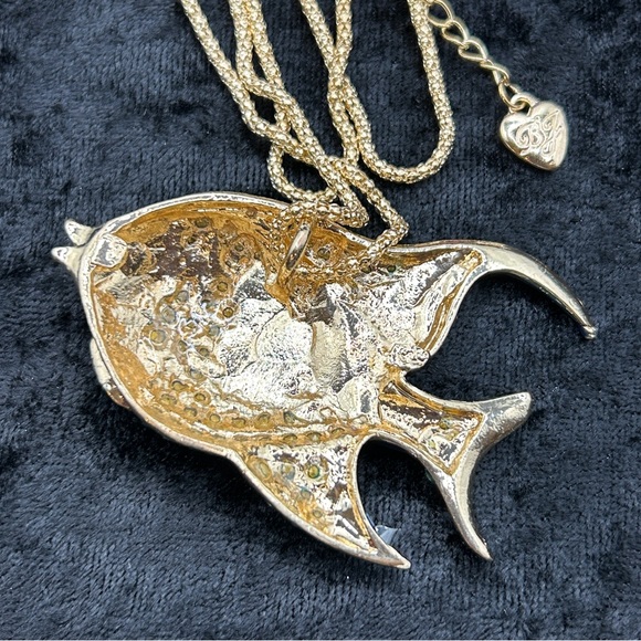 Betsey Johnson Blue Stripe Tropical Fish Pendant Necklace - Picture 7 of 7